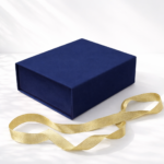 Pudełko Prezentowe Velvet Touch Granatowe  245x180x80mm - obrazek 2